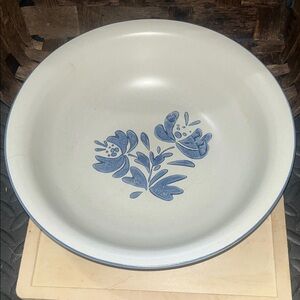 Pfaltzgraff Yorktowne 12” 3 QT Large Salad Serving Bowl